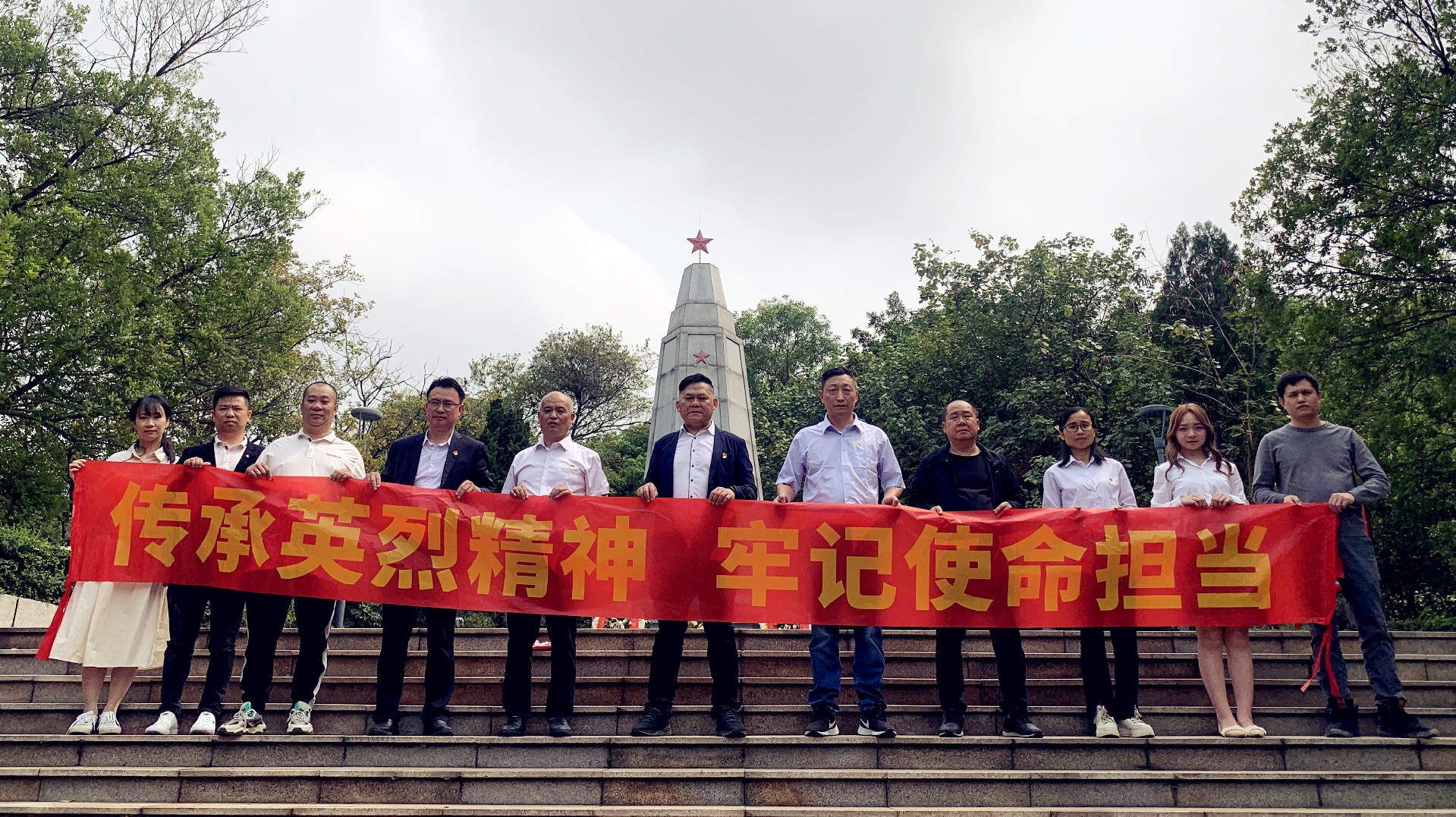 合照_副本.jpg